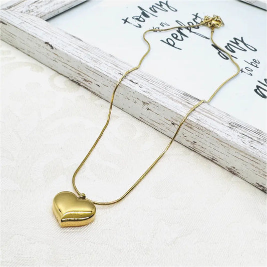 18 k vergoldete Halskette mit Herz Anmarii