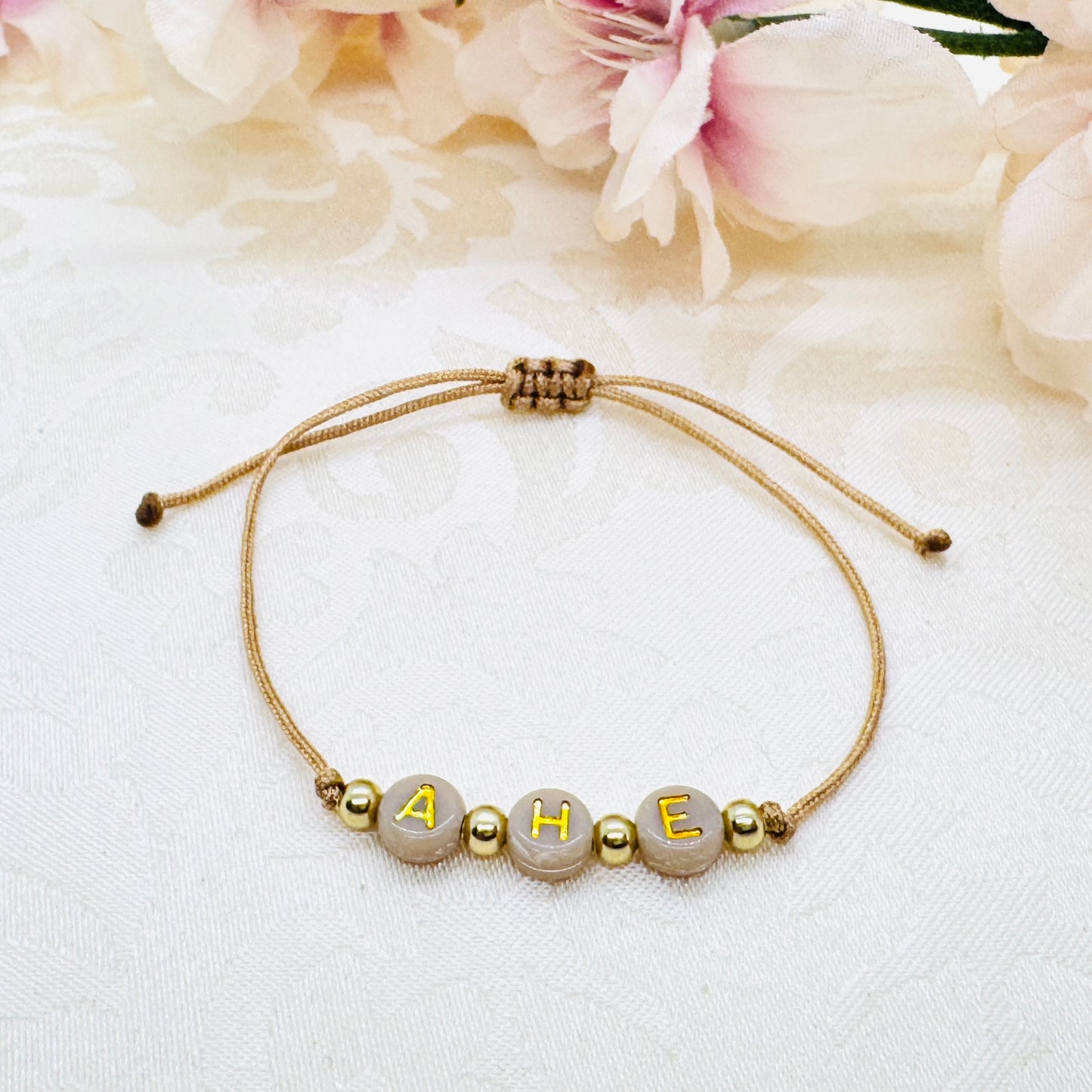 Personalisiertes Armband beige