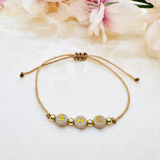 Personalisiertes Armband beige