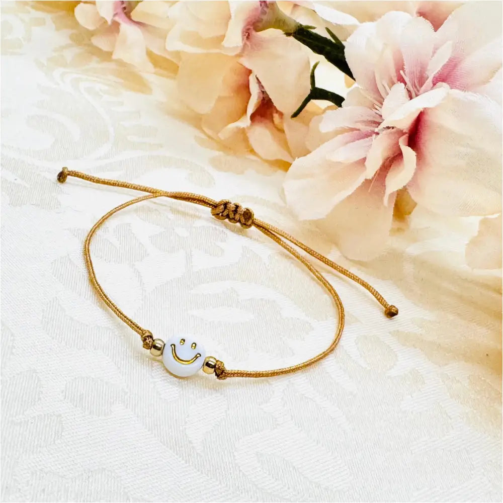 Happy Smiley Makramee Armband gold verstellbar Anmarii