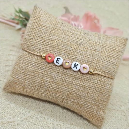 Personalisiertes Makramee Armband Nude II - Buchstaben Armband mit Herzchen