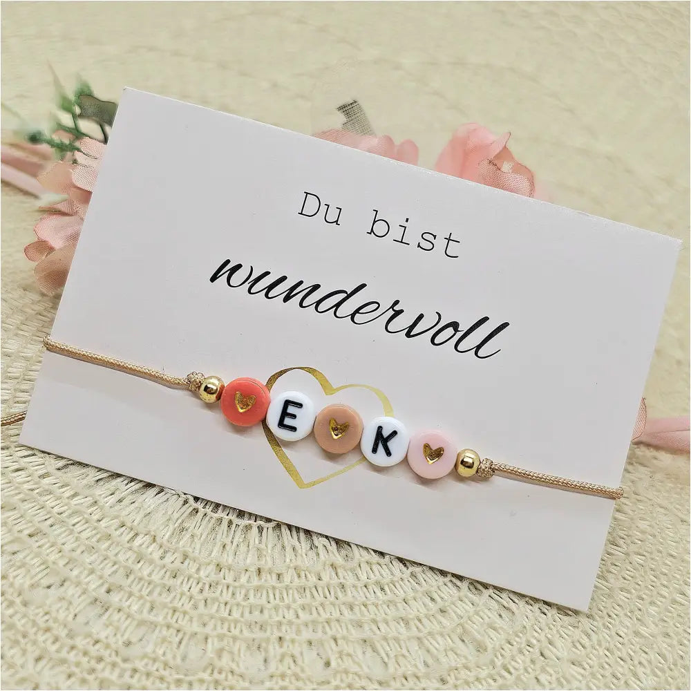 Personalisiertes Makramee Armband Nude II - Buchstaben Armband mit Herzchen